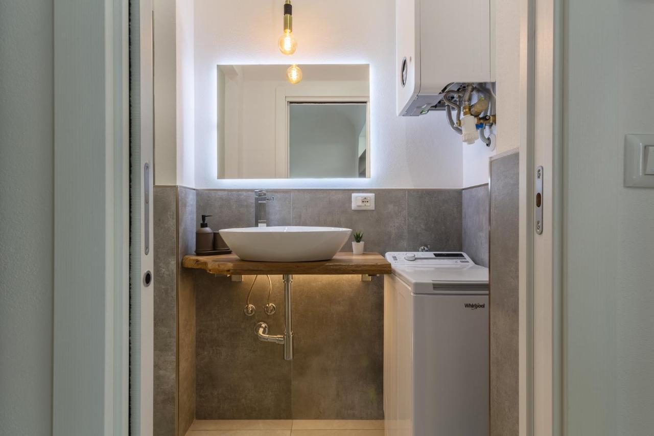 Casa Melo Mini House Apartment Bologna Bagian luar foto